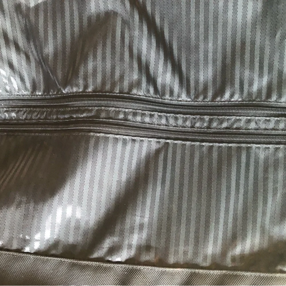 Tumi Black Men's Travel garment Bag - Classic Carry on